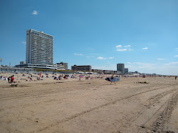 Fotografie cu Plaja Zandvoort - locul popular printre cunoscătorii de relaxare