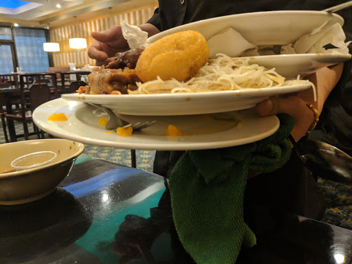 Shopping Mall «Signal Hills Shopping Center», reviews and photos, 1225 S Robert St, West St Paul, MN 55118, USA