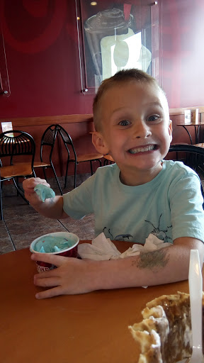 Ice Cream Shop «Cold Stone Creamery», reviews and photos, 1718 Hill Rd N #107, Pickerington, OH 43147, USA