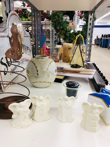 Thrift Store «Goodwill Store», reviews and photos, 2935 N Belt Line Rd, Irving, TX 75062, USA