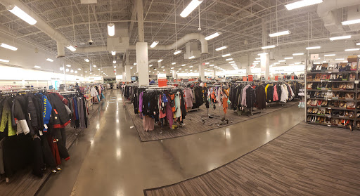 Department Store «Nordstrom Rack Gateway Center», reviews and photos, 550 Gateway Dr #2, Brooklyn, NY 11239, USA