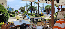 Atmosphère du Cafétéria Armani/Caffè à Cannes - n°3