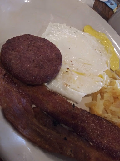 American Restaurant «Cracker Barrel Old Country Store», reviews and photos, 6055 Som Center Rd, Willoughby, OH 44094, USA