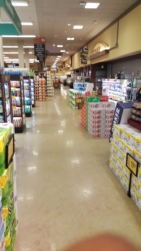 Grocery Store «Vons», reviews and photos, 8949 N Cedar Ave, Fresno, CA 93720, USA