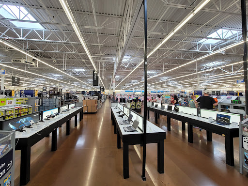 Department Store «Walmart Supercenter», reviews and photos, 4700 135th St, Crestwood, IL 60445, USA