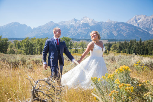 Bridal Shop «The Wedding Dress Shoppe», reviews and photos, 2516 Independence Blvd #101, Wilmington, NC 28412, USA