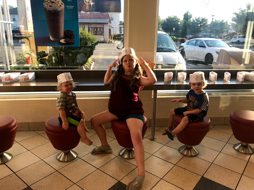 Bakery «Krispy Kreme Doughnuts», reviews and photos, 511 Moosic St, Scranton, PA 18505, USA