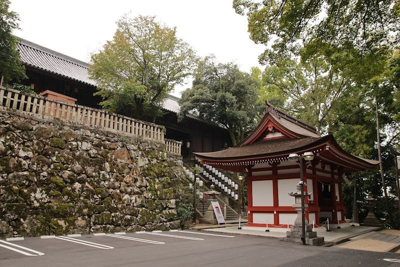 吉備津神社 北随神門