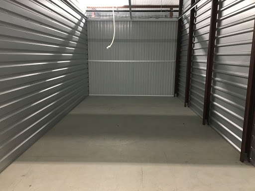 Self-Storage Facility «Simply Self Storage - Livonia», reviews and photos, 11960 Farmington Rd, Livonia, MI 48150, USA