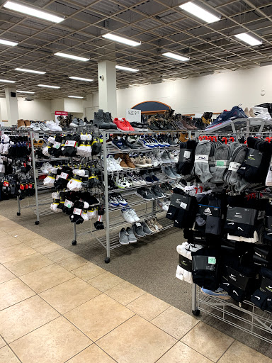 Clothing Store «Burlington Coat Factory», reviews and photos, 24 Wayne Hills Mall, Wayne, NJ 07470, USA