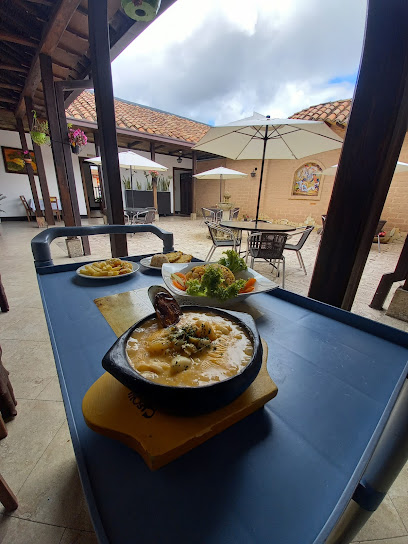 Restaurante casona camacho colonial - Casona camacho, Cl. 24 #20 31, Paipa, Boyacá, Colombia