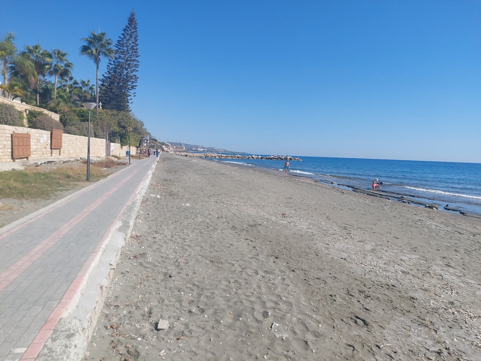 Loures Beach - Blue Flag'in fotoğrafı çok temiz temizlik seviyesi ile