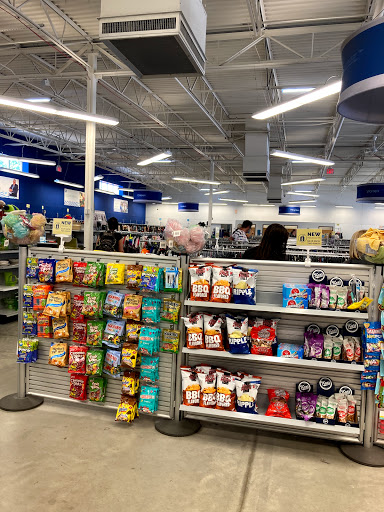 Thrift Store «Goodwill Industries of Greater Cleveland & East Central Ohio», reviews and photos, 16160 Pearl Rd, Strongsville, OH 44136, USA