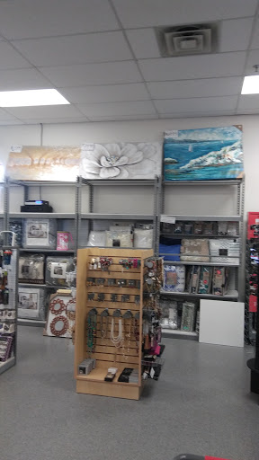 Home Goods Store «Tuesday Morning», reviews and photos, 4275 County Line Rd, Chalfont, PA 18914, USA