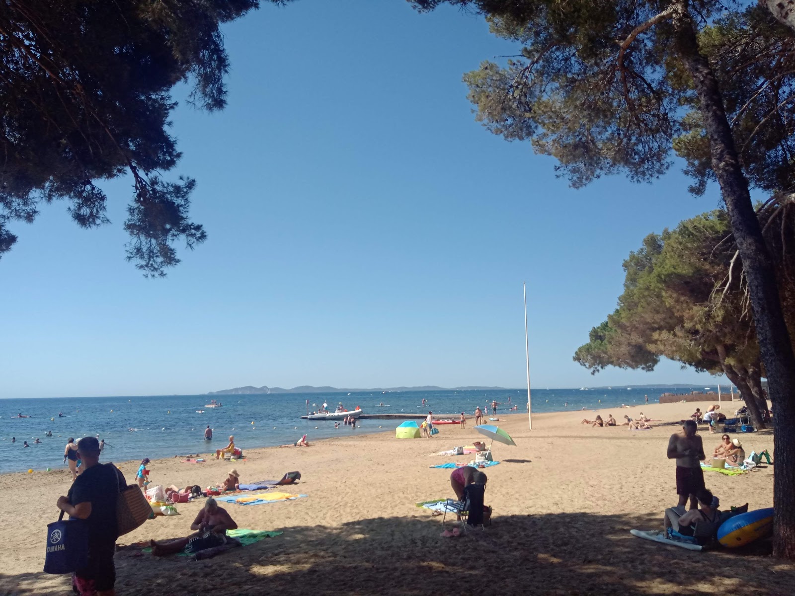 Φωτογραφία του Argentiere beach με επίπεδο καθαριότητας εν μέρει καθαρό