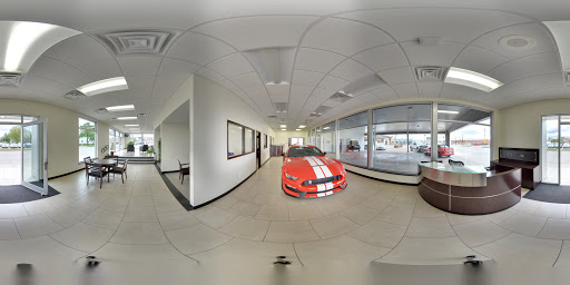 Used Car Dealer «Steve Link Ford Lincoln Inc.», reviews and photos, 916 West St, Grinnell, IA 50112, USA