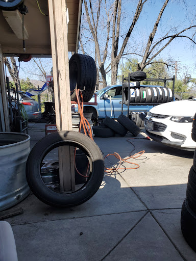 Auto Repair Shop «AB Auto Repair & Tire Shop», reviews and photos, 15353 Grand Ave, Lake Elsinore, CA 92530, USA