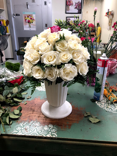 Florist «F & S FLOWERS DESIGN LLC», reviews and photos, 1799 N State Rd 7, Margate, FL 33063, USA