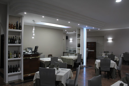 Hotel Ristorante Pizzeria Prestige Via Lungarella, 9, 83058 Trevico AV, Italia