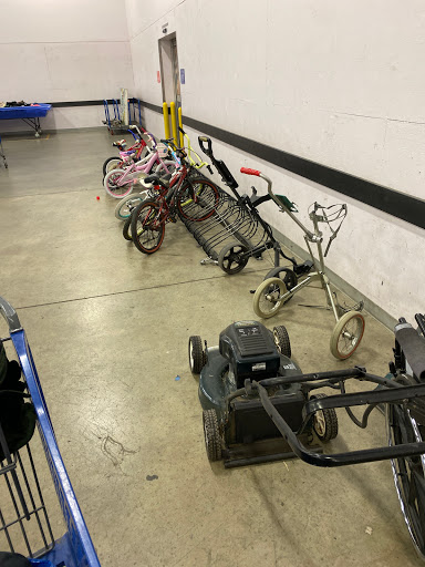 Non-Profit Organization «Goodwill Outlet», reviews and photos, 5950 NE 122nd Ave, Portland, OR 97230, USA