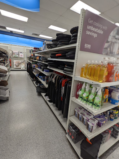 Clothing Store «Ross Dress for Less», reviews and photos, 352 S College Rd, Wilmington, NC 28403, USA