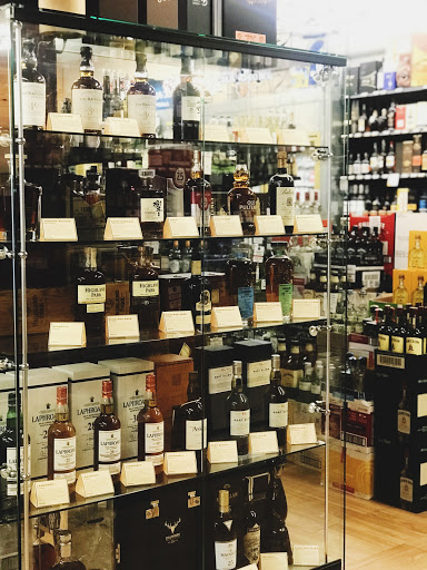 Wine Store «Palo Alto Fine Wine & Spirits», reviews and photos, 3163 Middlefield Rd, Palo Alto, CA 94306, USA