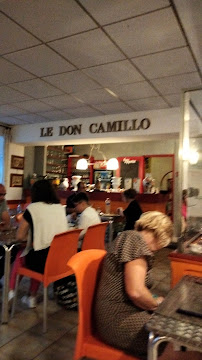 Atmosphère du Pizzeria Le Don Camillo à Saint-Honoré-les-Bains - n°2