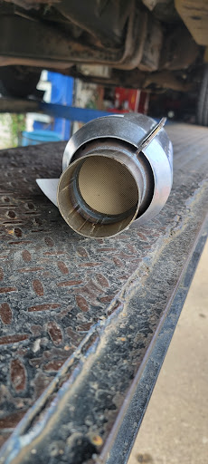 Muffler Shop «Ocampo Muffler Auto Repair», reviews and photos, 1701 Singleton Blvd, Dallas, TX 75212, USA