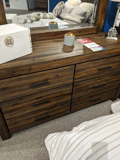 Furniture Store «Art Van Furniture - Algonquin», reviews and photos, 1500 S Randall Rd, Algonquin, IL 60102, USA