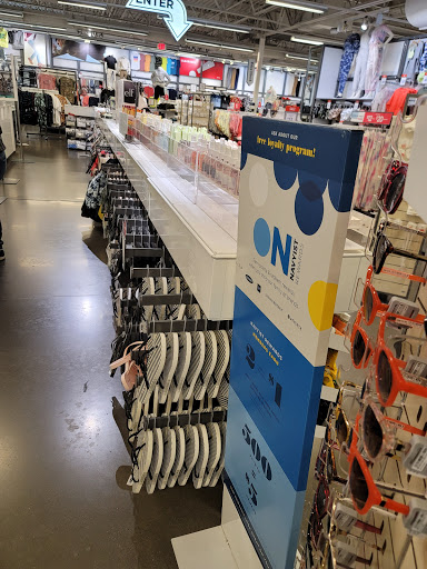 Clothing Store «Old Navy», reviews and photos, 3720 Livermore Outlets Dr, Livermore, CA 94551, USA