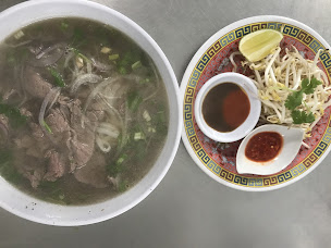 Photo n°75 de LE PETIT SAIGON à Labastide-Saint-Georges ()