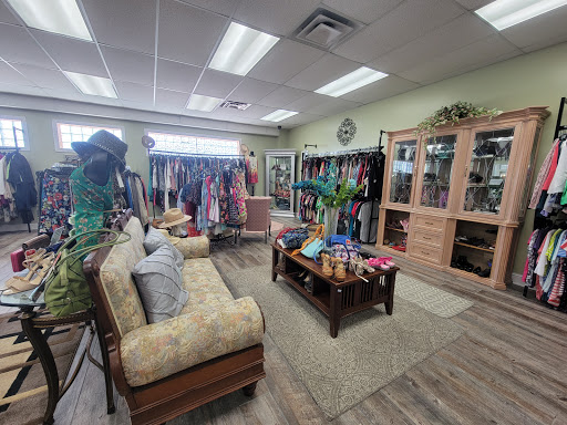 Thrift Store «Restoration Ministries Thrift», reviews and photos, 14950 Dixie Hwy, Harvey, IL 60426, USA