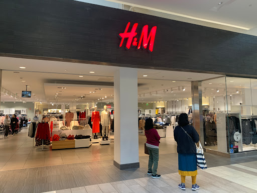 H&M, 1220 Great Mall Dr, Milpitas, CA 95035, USA, 