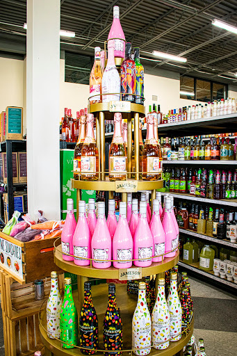 Liquor Store «Shoregate Beverage & Liquor», reviews and photos, 30498 Lakeshore Blvd, Willowick, OH 44095, USA