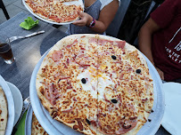 Pizza du Pizzeria Drive in Pizza à Cavalaire-sur-Mer - n°8