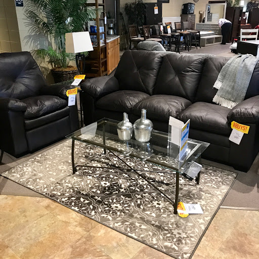 Furniture Store «Slumberland Furniture», reviews and photos, 4390 Dodge St, Dubuque, IA 52003, USA