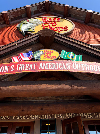 Sporting Goods Store «Bass Pro Shops», reviews and photos, 7905 S Hosmer St, Tacoma, WA 98408, USA