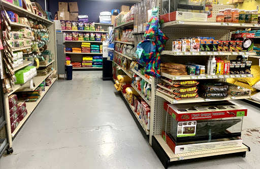 Pet Supply Store «Pet Food Center», reviews and photos, 603 W Main St, Newburgh, IN 47630, USA