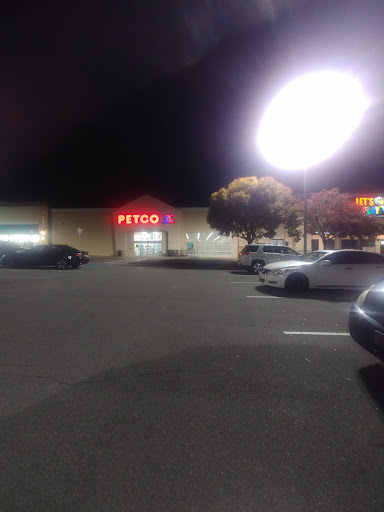 Pet Supply Store «Petco Animal Supplies», reviews and photos, 5631 Grove Blvd, Hoover, AL 35226, USA