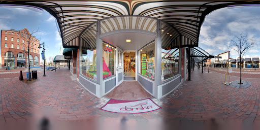 Shoe Store «Danform Shoes Burlington», reviews and photos, 2 Church St, Burlington, VT 05401, USA