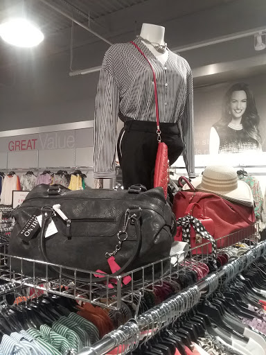 Clothing Store «K&G Fashion Superstore», reviews and photos, 77 Willowbrook Blvd Suite 81, Wayne, NJ 07470, USA