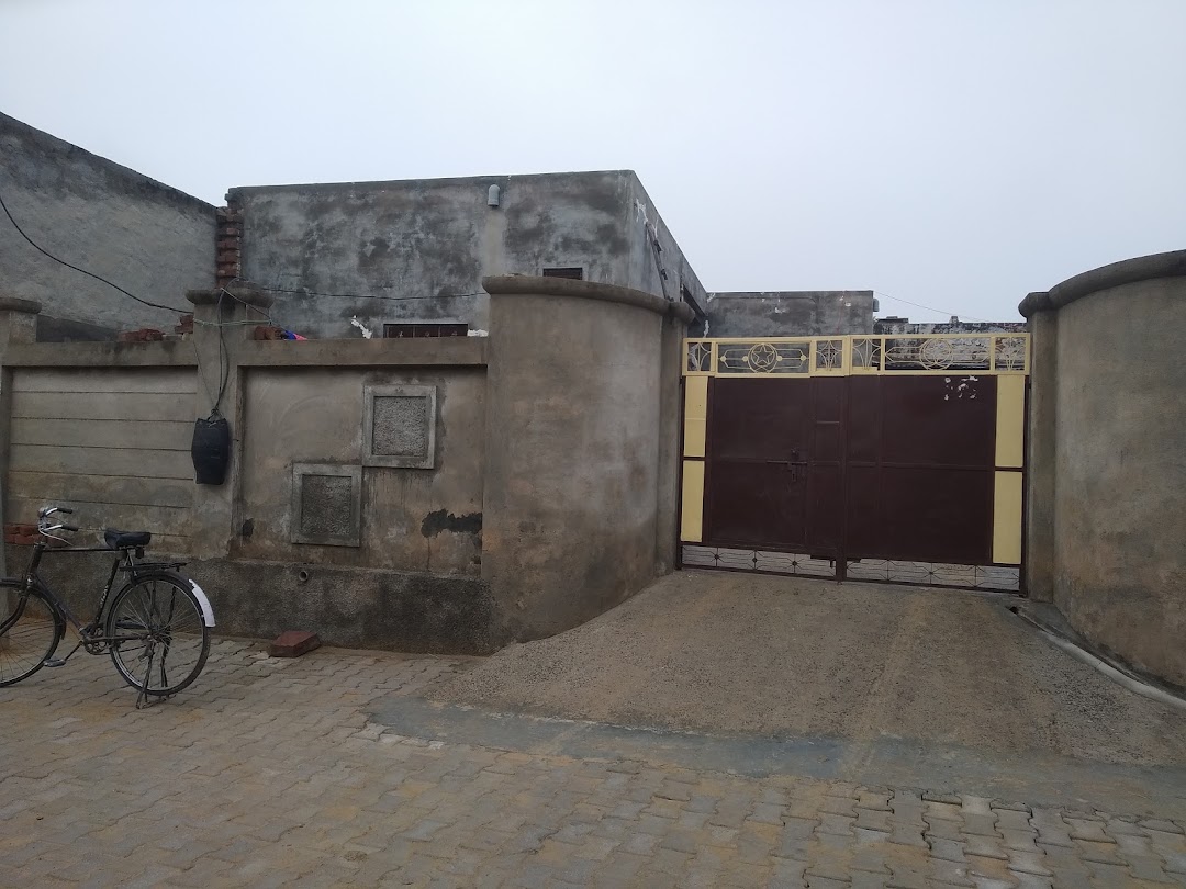 यासीन ड्राइवर (मनियार) का घर