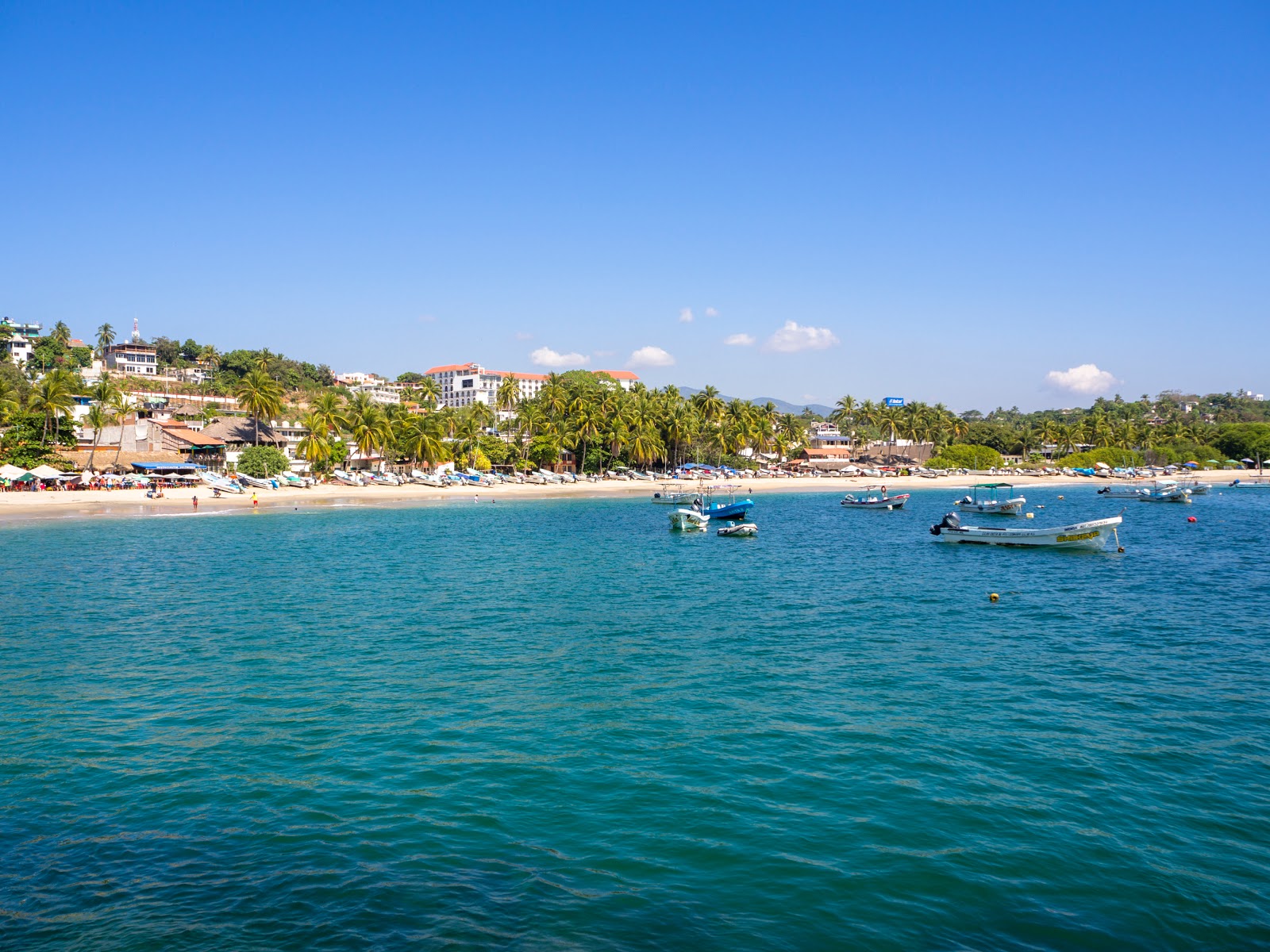 Fotografija Playa Puerto Escondido z dolga ravna obala