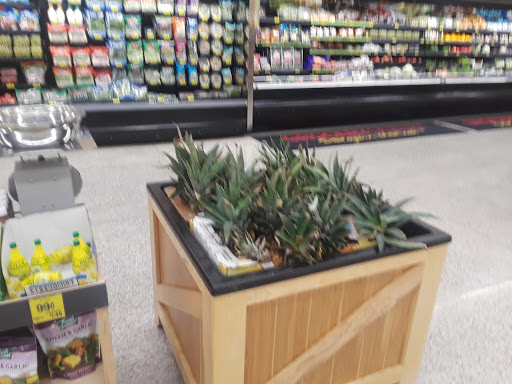 Grocery Store «Grocery Outlet Bargain Market», reviews and photos, 15719 Downey Ave, Paramount, CA 90723, USA