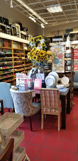 Home Goods Store «Pier 1 Imports», reviews and photos, 1860 N Federal Hwy, Fort Lauderdale, FL 33305, USA