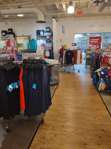 Sportswear Store «Columbia Sportswear Outlet Store», reviews and photos, 5885 Gulf Fwy #301, Texas City, TX 77591, USA