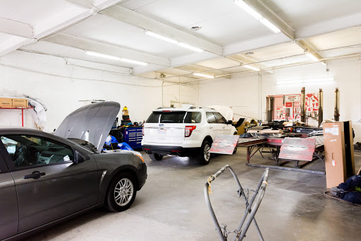 Auto Body Shop «Moises Auto Body & Paint», reviews and photos, 21100 Sherman Way m, Canoga Park, CA 91303, USA