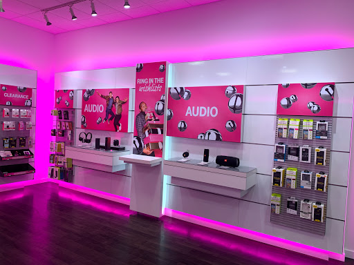 Cell Phone Store «T-Mobile», reviews and photos, 106 W 11400 S, Sandy, UT 84070, USA