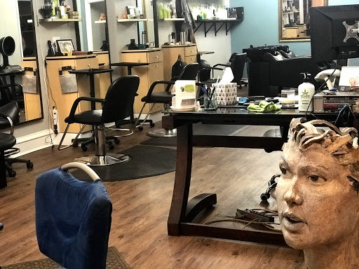 Beauty Salon «New Creations Salon», reviews and photos, 1118 Westport Rd, Kansas City, MO 64111, USA