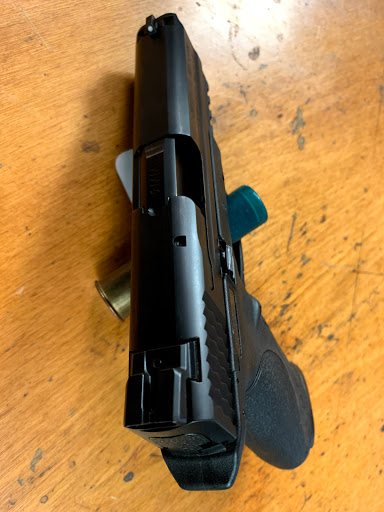 Gun Shop «Bergen Sporting Goods», reviews and photos, 649 Bergen Blvd, Ridgefield, NJ 07657, USA